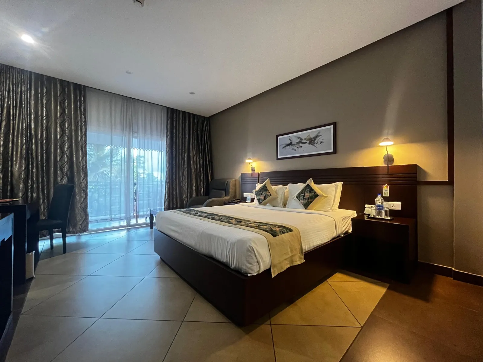 DFort Rooms & Suites